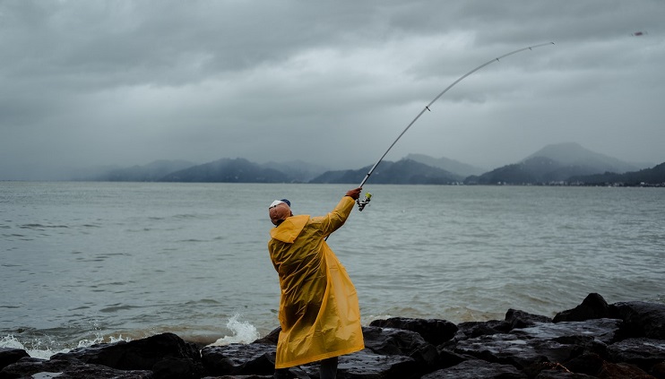 How Changing Weather And Lake Conditions Affect Bass Behavior